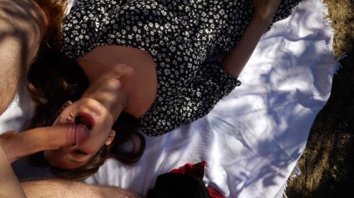 Dvabitch – Morning Mouth Fucking at The Beach and Taking Cum in My Slutty Mouth